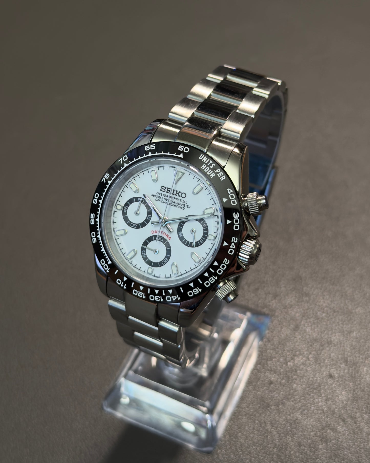 Seiko Mod Chronograph: Stainless Steal Panda Dial on Oyster Bracelet