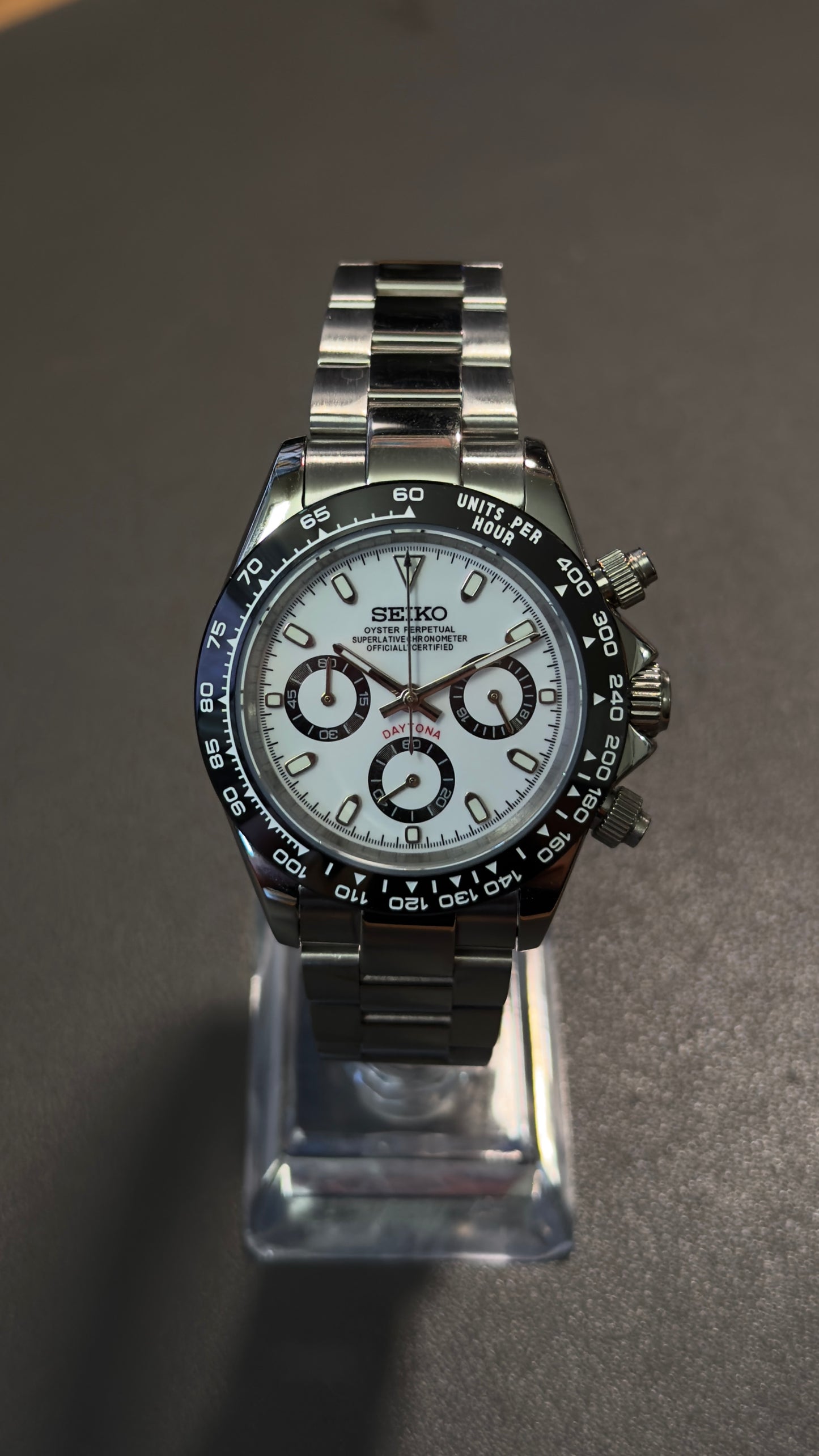 Seiko Mod Chronograph: Stainless Steal Panda Dial on Oyster Bracelet