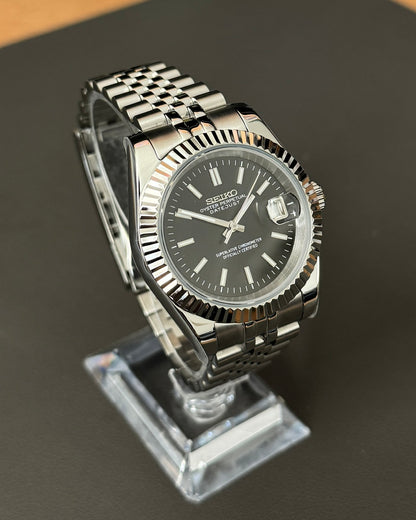 DateJust: Stainless Steel Black Dial Stick Markers w/ Jubilee Bracelet