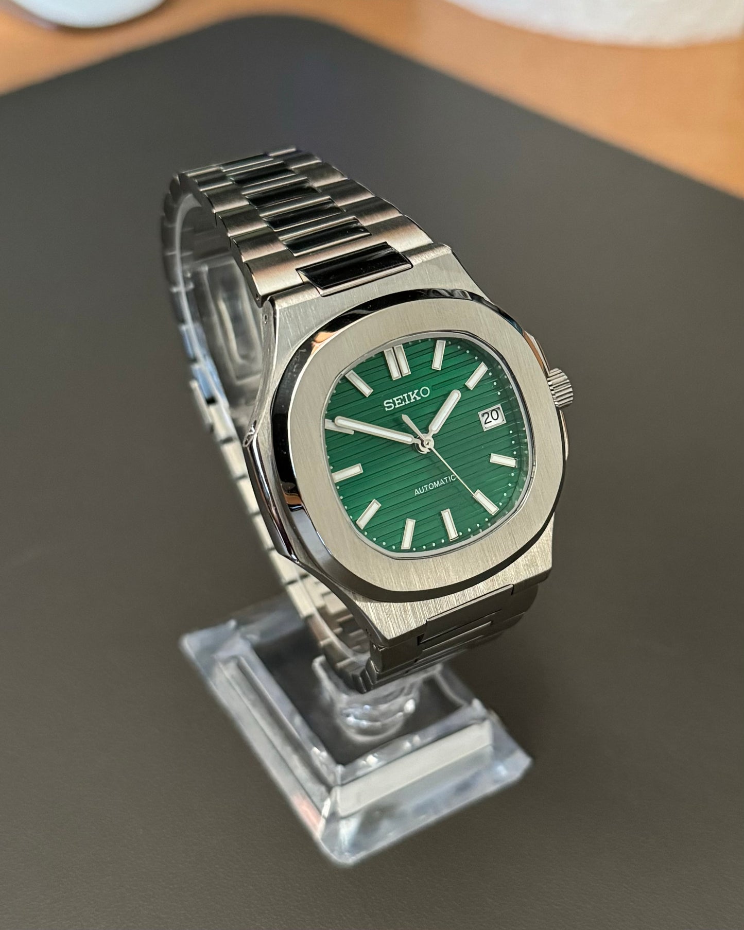 Seiko Mod Seikonaut: Stainless Steel Green Dial