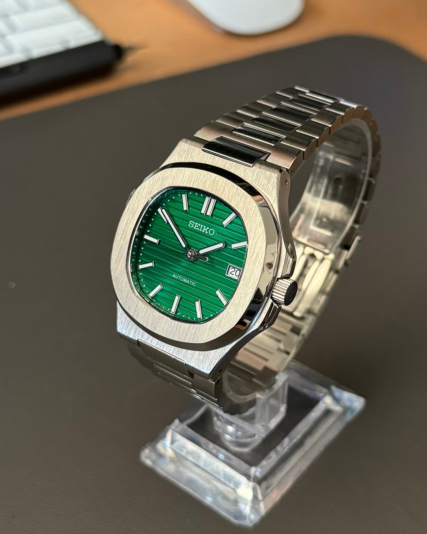 Seiko Mod Seikonaut: Stainless Steel Green Dial