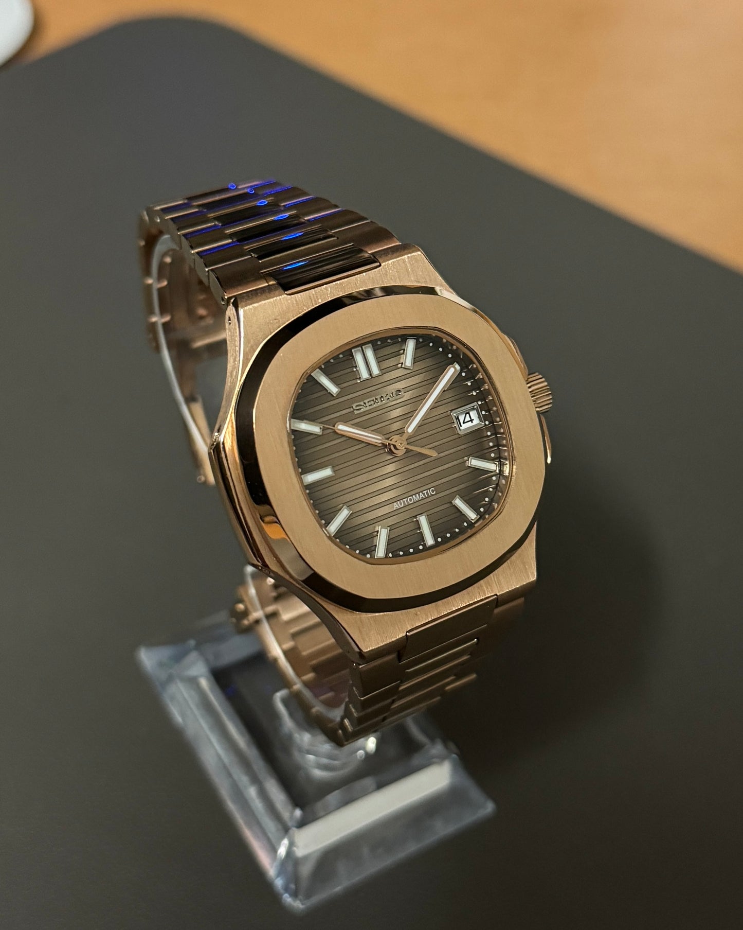 Seiko Mod Seikonaut: Rose Gold Chocolate dial