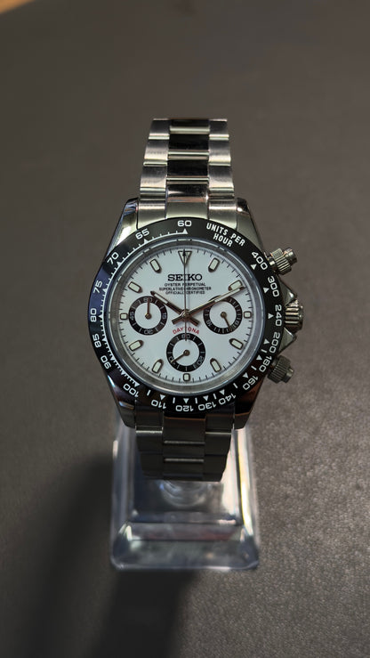 Chronograph: Stainless Steal Panda Dial on Oyster Bracelet
