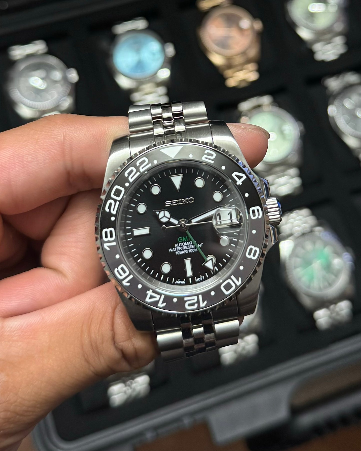GMT: Stainless Steel Bruce Wayne Rotating Bezel w/ Jubilee Bracelet