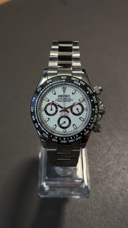 Seiko Mod Chronograph: Stainless Steal Panda Dial on Oyster Bracelet
