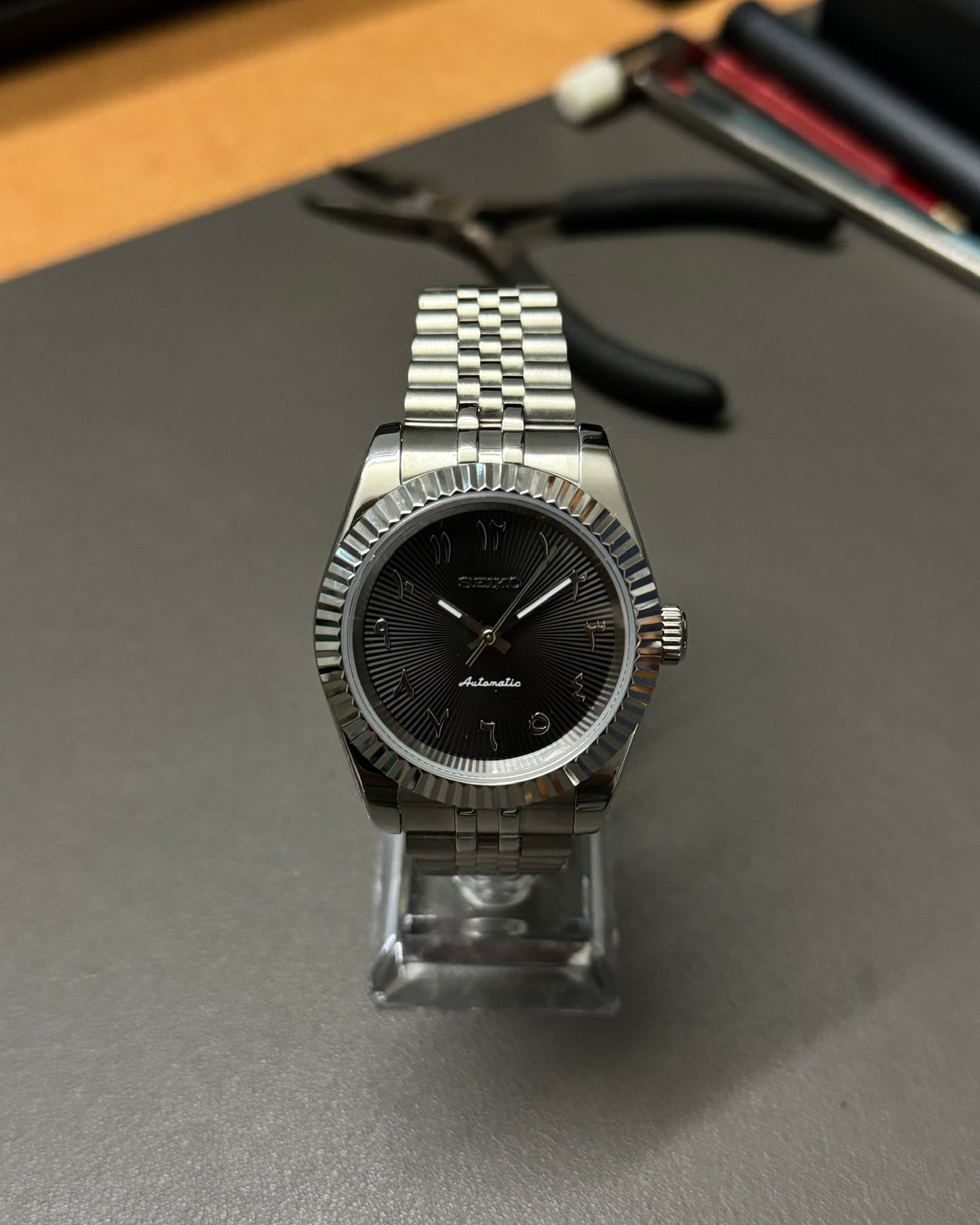DateJust: Stainless Steel Black dial Arabic marker Dial on Jubilee Bracelet