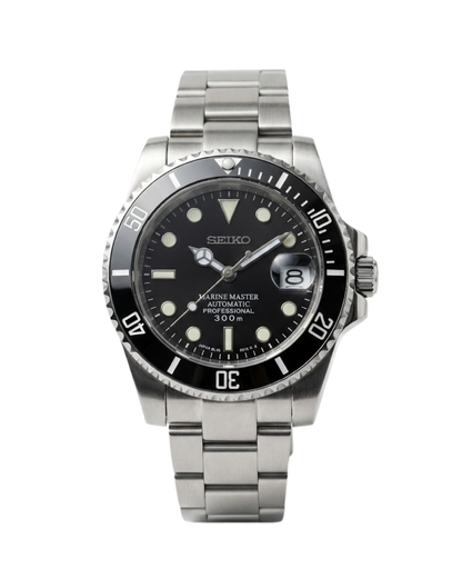 Dive Watch: Stainless Steel Black Bezel on Oyster Bracelet